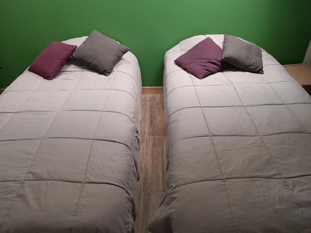 La Pause Sous Le Pin B&B Chambres D'Hotes Capestang Exterior foto